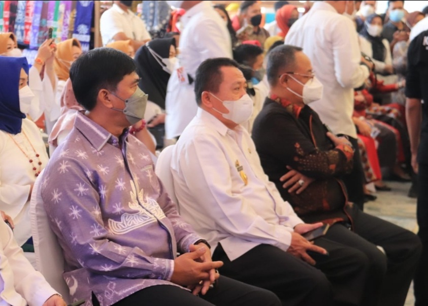 Staf Ahli Bupati Bidang Ekbang Menghadiri Lampung Craft Ke-2 Tahun 2021